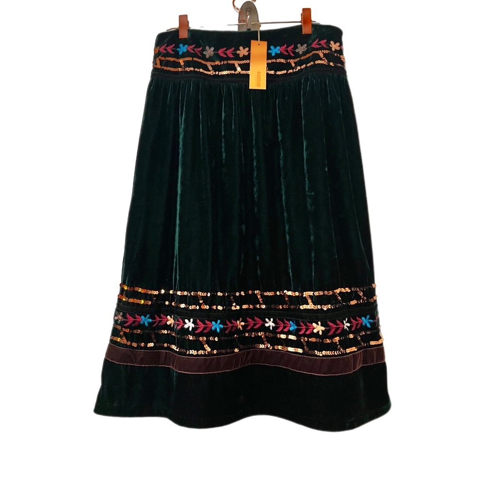 NWT Lucy Paris Green Velvet Midi Skirt With Embroidery And Sequins